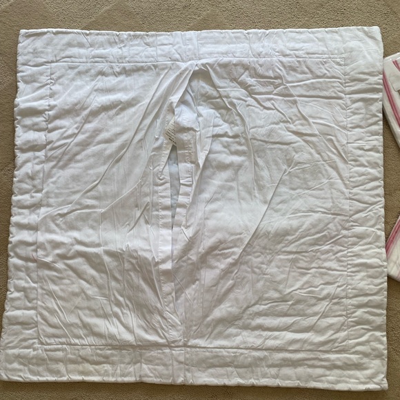 NWT Pottery Barn Kids Room Accessories 2 Euro Shams. 4 Window Panels - Picture 9 of 16